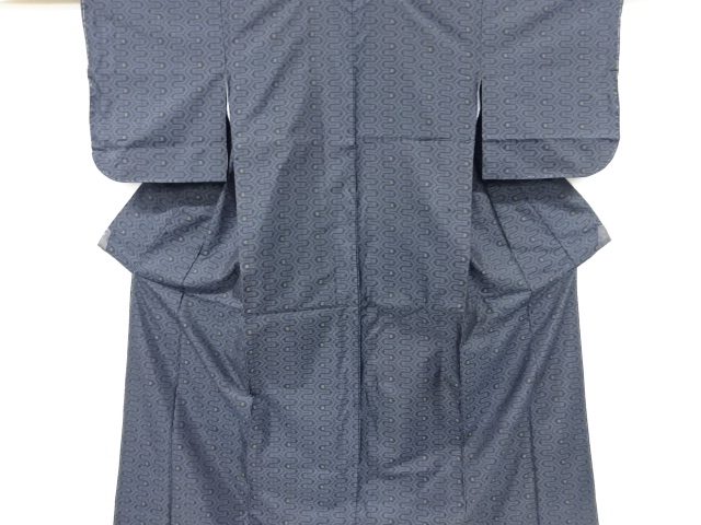 幾何学模様織り出し本場泥大島紬着物